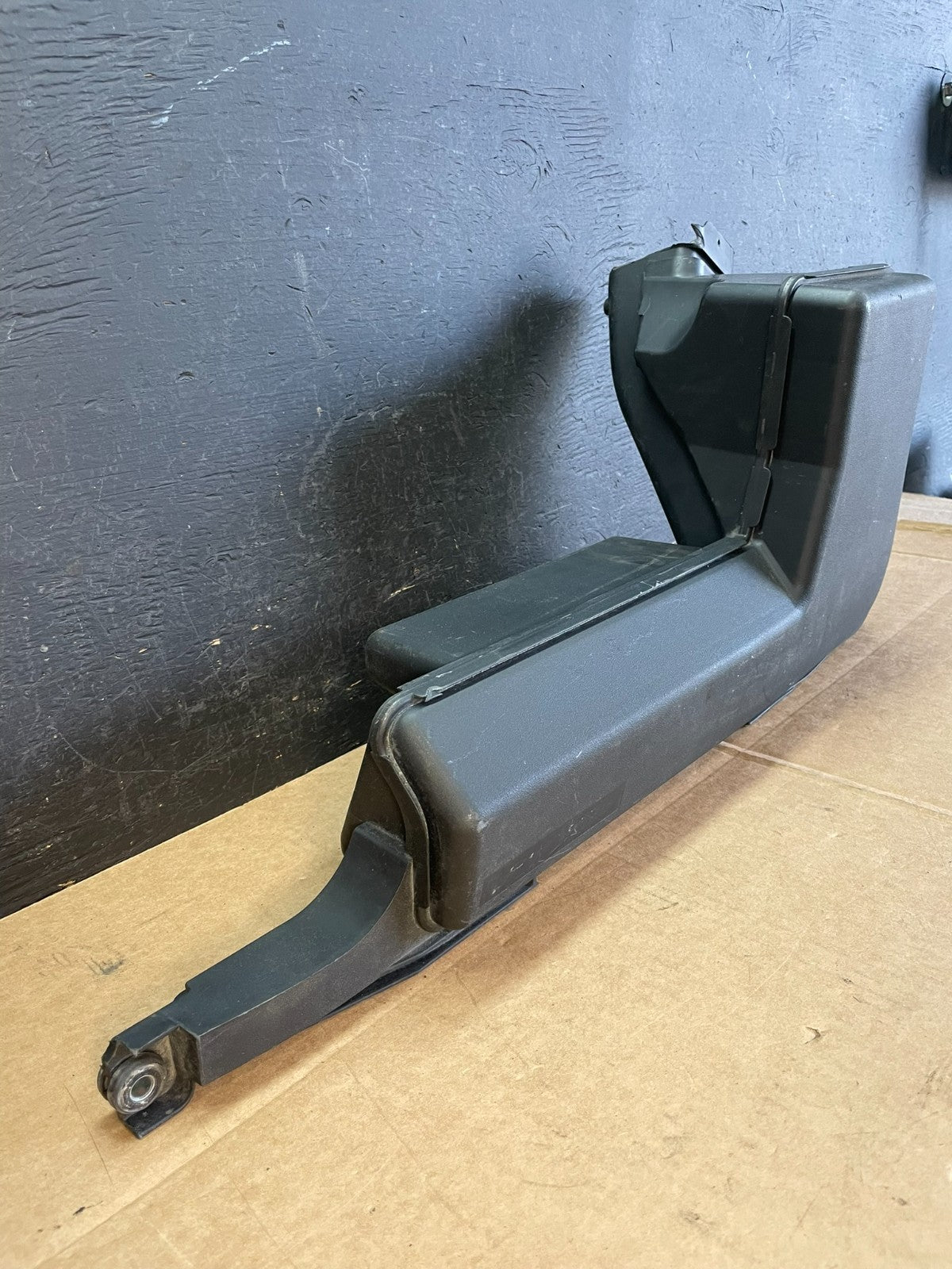 2013-2016 Nissan Pathfinder Upper Air Intake Duct AE0888 DG2