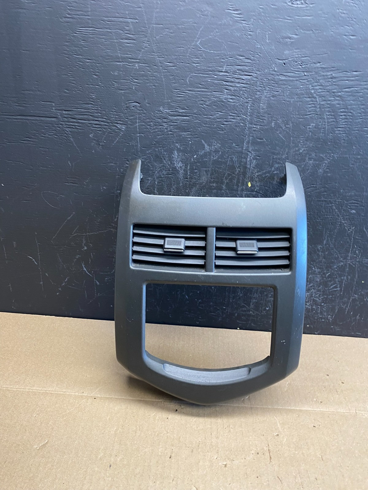 2012-2016 Chevrolet Sonic Center Dash Radio Air Vent Trim Bezel AC6181 DG0