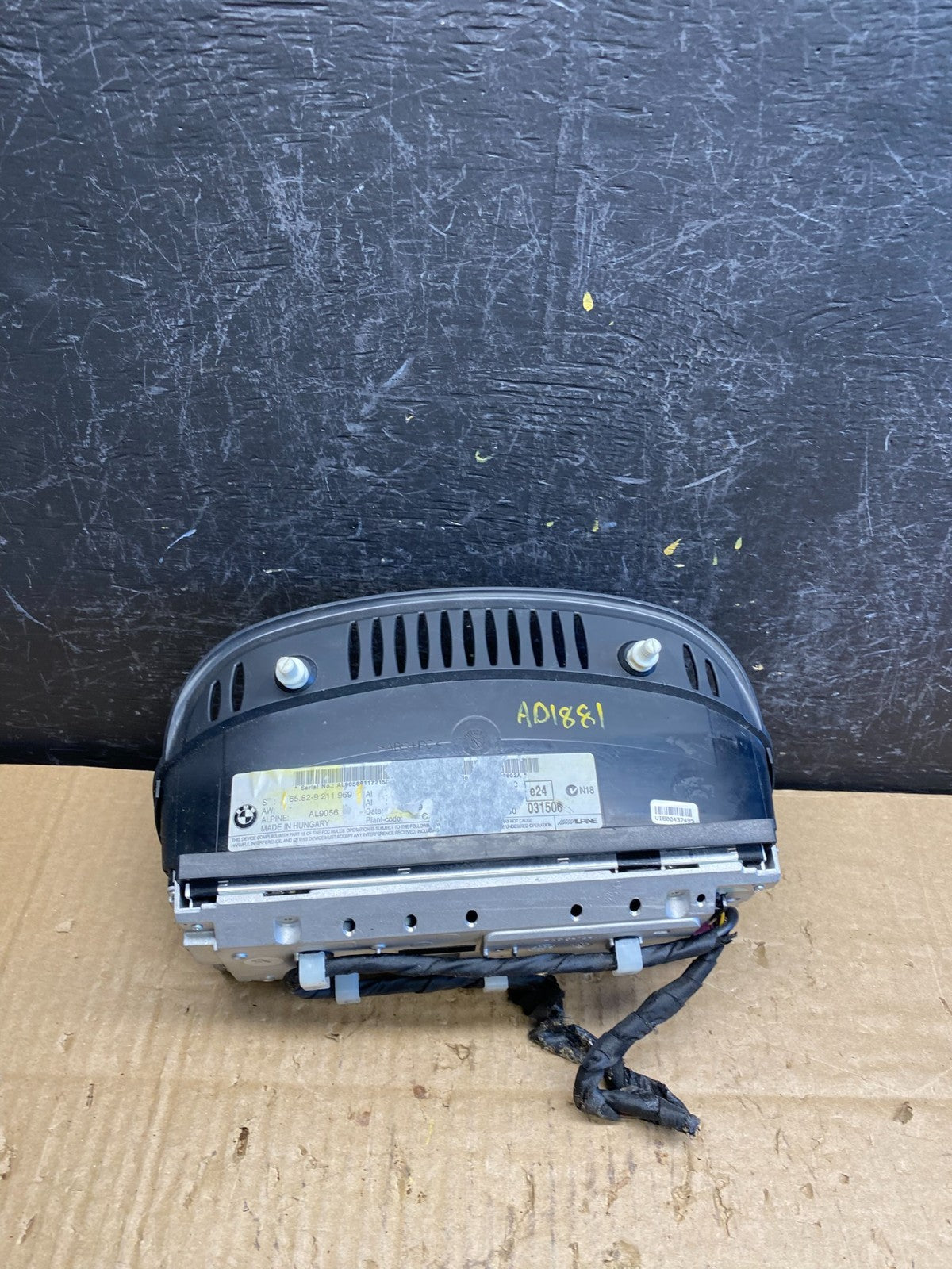 2010 BMW E60 535i Central Information Display Monitor Screen AD1881 DG3