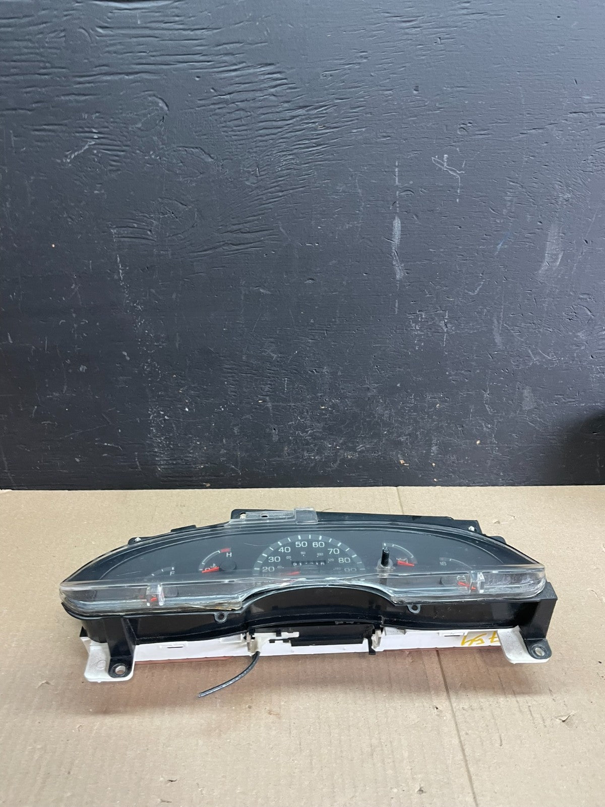 2001-2002 Ford Econoline E250 E350 Van Speedometer Instrument Cluster ab7834 DG2