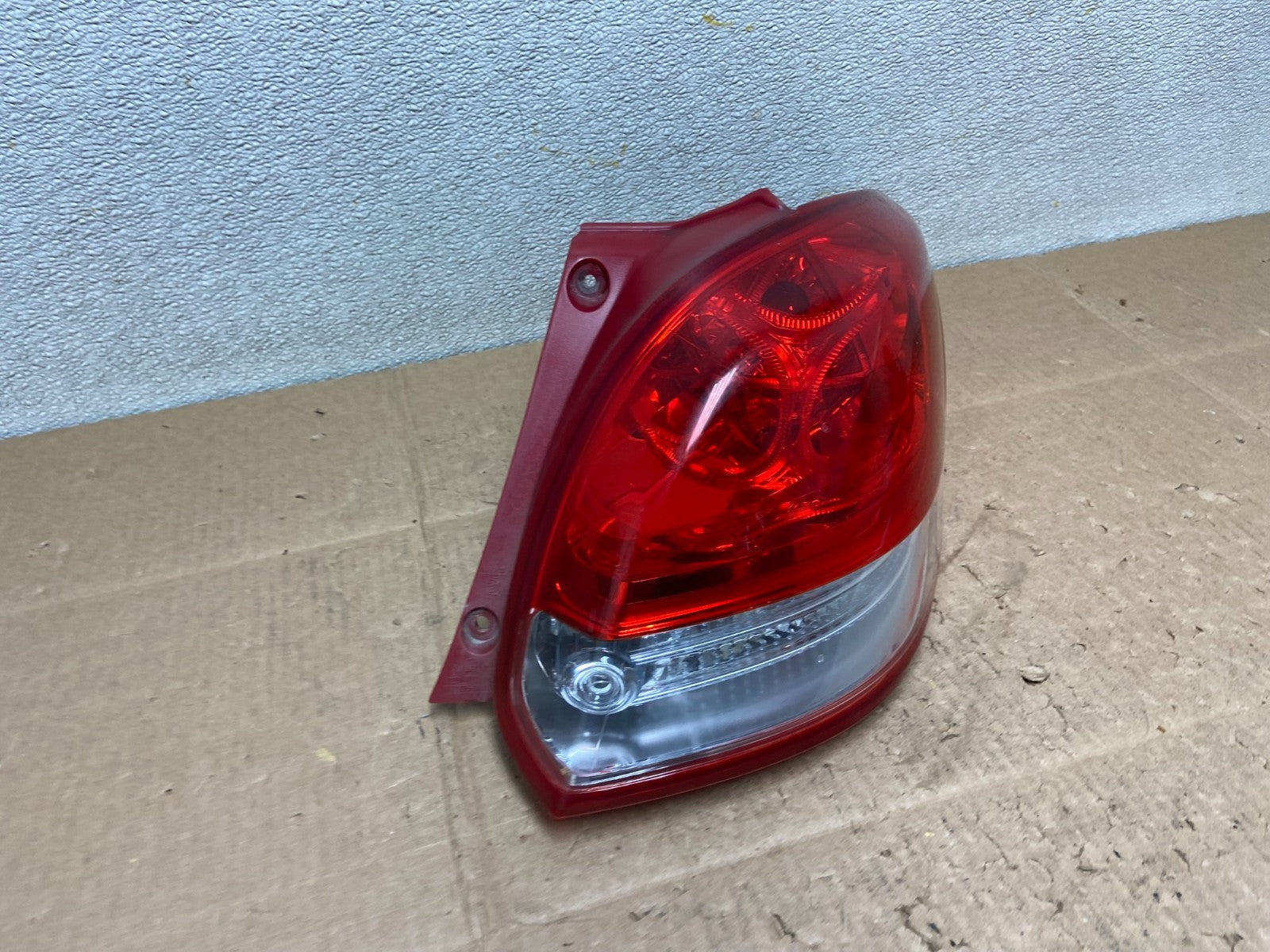 2012 2013 2014 Hyundai Veloster Right Passenger RH Tail light AD1029 LK2
