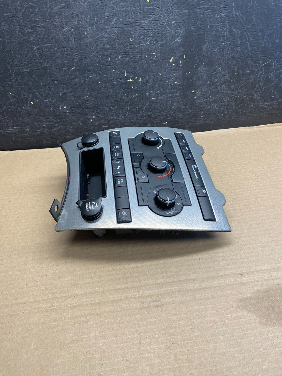2005 to 2007 Jeep Commander Grand Cherokee A/C Climate Control Bezel ah1256 DG2
