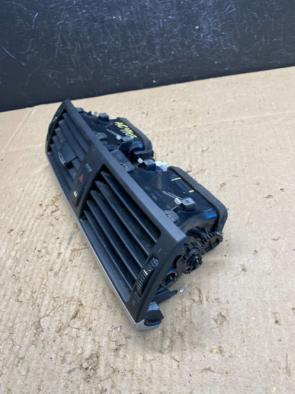 2010 to 2013 BMW X5 X6 Center Console Dash Air Vent OEM AC4705 DG2