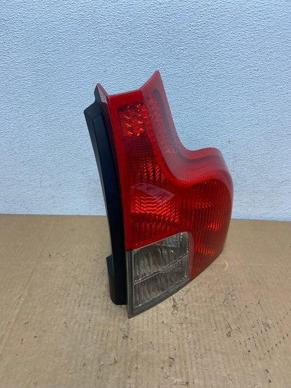 2007 to 2012 Volvo XC90 Right Passenger RH Side Lower Tail Light AD1059 LK2