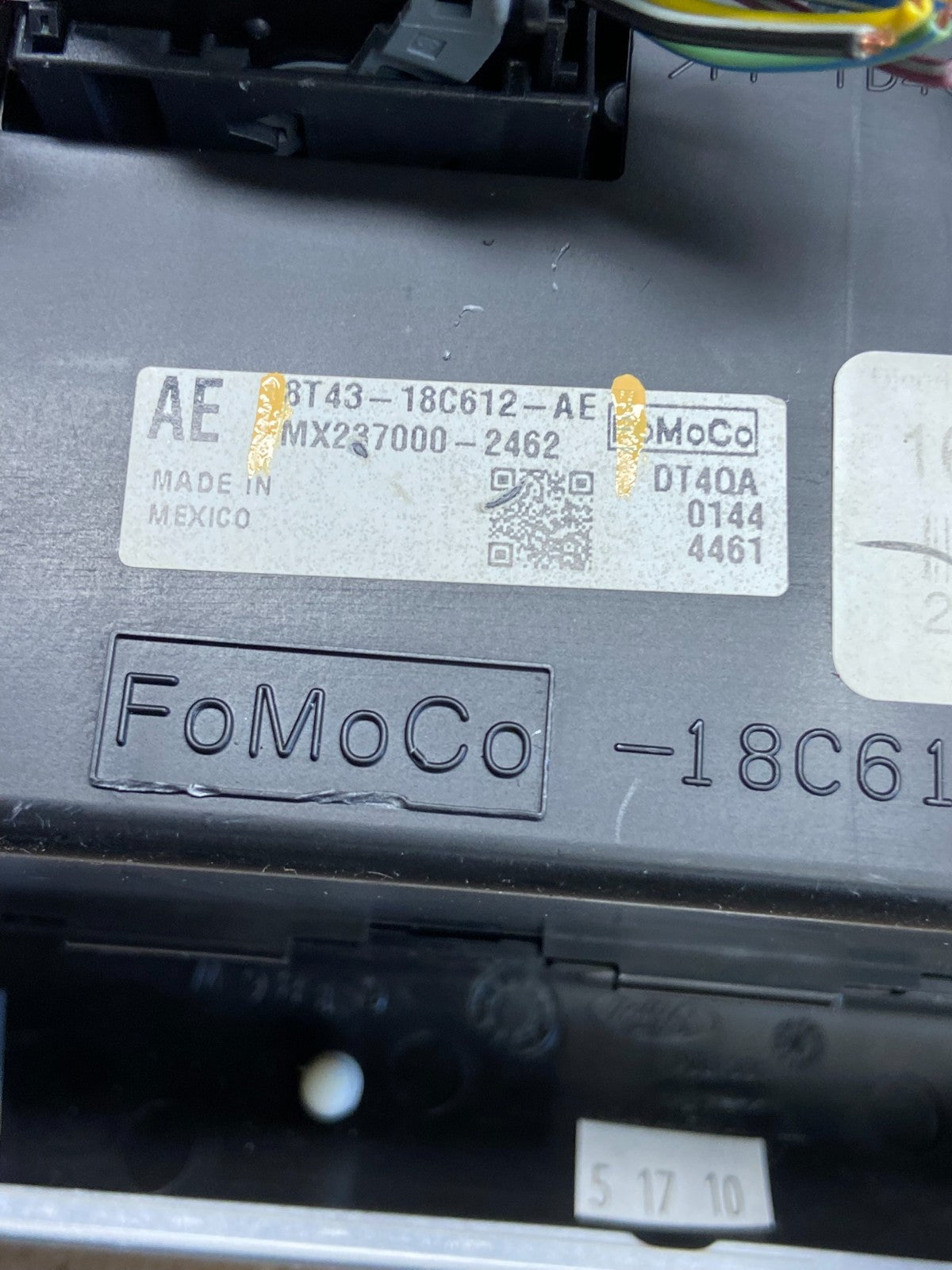 2007 - 2010 Ford Edge Heater Climate Control Radio Control Dash Bezel AH3713 DG9