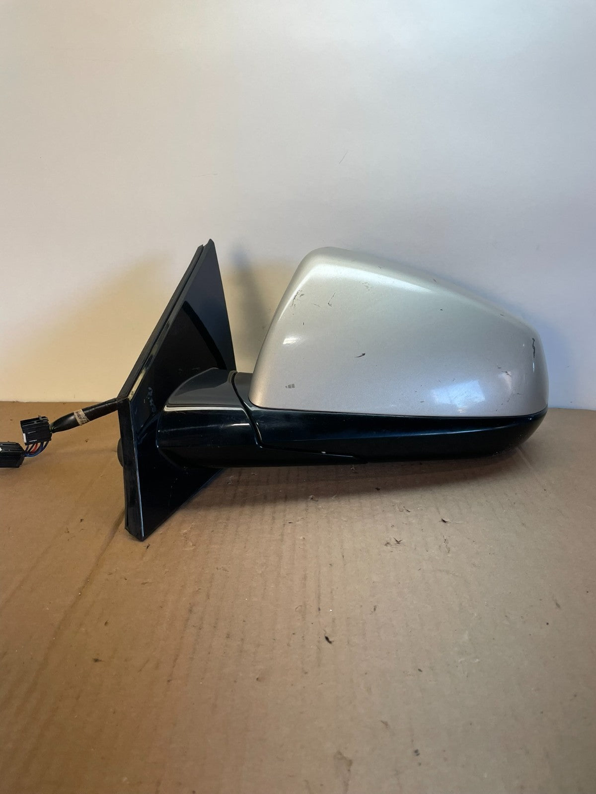 2010 to 2015 Cadillac SRX Left Driver Lh Side View Door Mirror AG7786 DW0