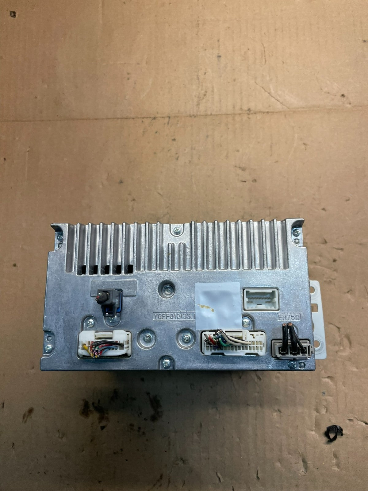 2011 Nissan Quest Radio Receiver Sat AM FM CD Screen Display U1820 DG2