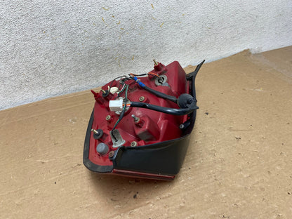 2004 2005 2006 Hyundai Elantra Sedan Left Driver LH Tail Light AH8534 LK4