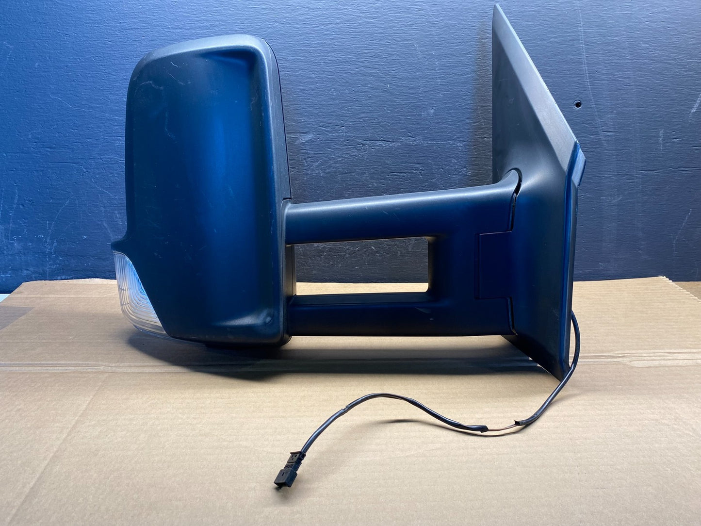 2007 - 2017 Mercedes-Benz Sprinter Right Passenger View Door Mirror OE AC8735 DG0