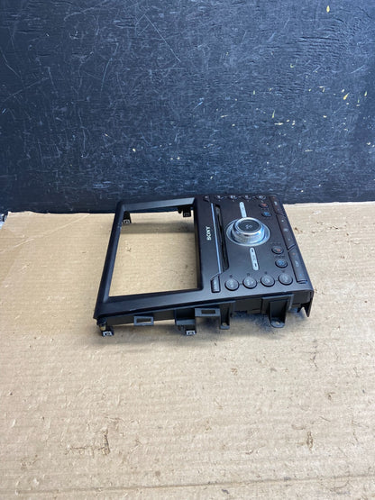2017 to 2020 Ford Fusion Sony Radio Climate Control A/C Control AH5158 DG1