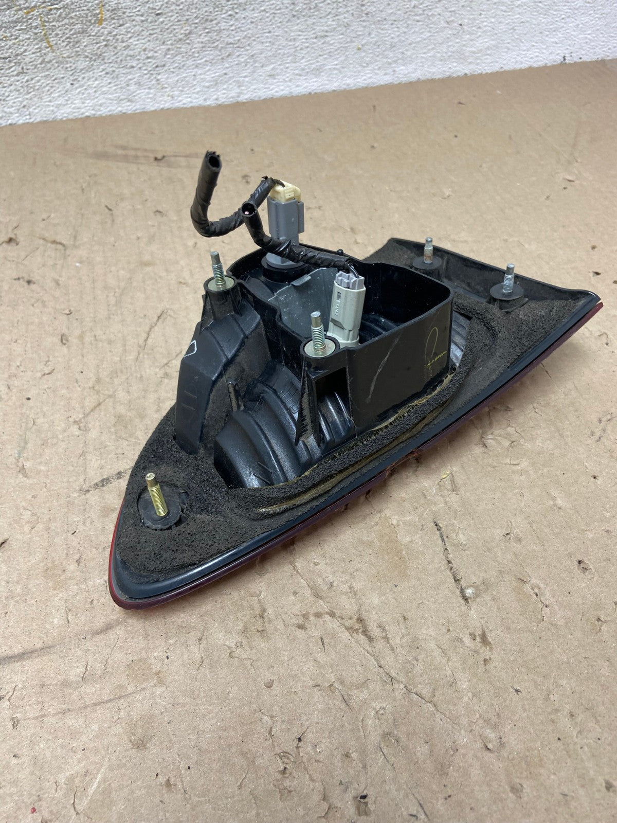 2006 2007 Subaru Tribeca B9 Right Passenger Side Tail Light Inner AH6893 LK7