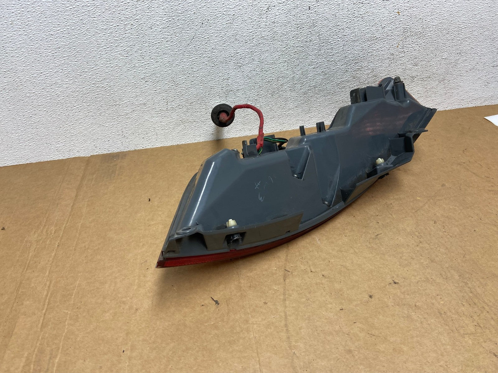 2006 to 2007 Nissan Murano Right Passenger Rh Side Tail Light AE3100 LK5