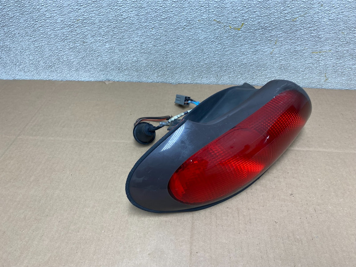 1996 to 1997 Ford Taurus Left Driver Lh Side Tail Light W0487 DW2