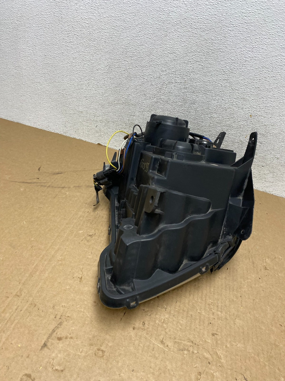 2010 to 2015 GMC Terrain Halogen Left Driver Lh Side Headlight AG0555 DW6