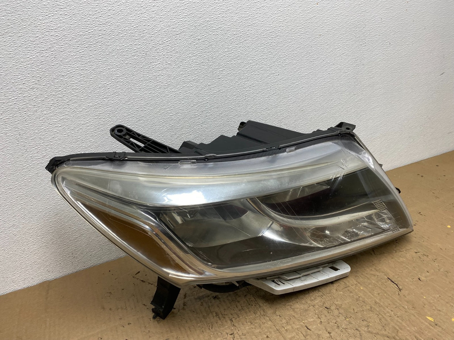 2013 to 2016 Nissan Pathfinder Right Passenger RH Side Headlight DEPO AB9918 DW2