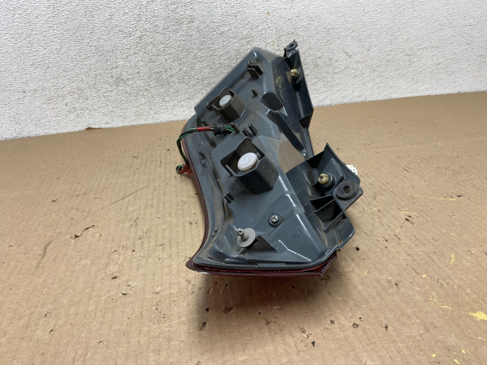 2006 2007 Nissan Murano Left Driver LH Side Tail Light AG8051 LK6