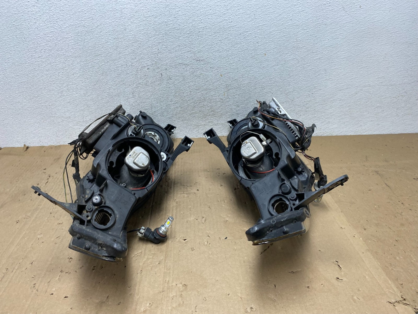 2004-2008 Acura TL Headlight Left+Right Set Black LED Headlights AE9309 DG8