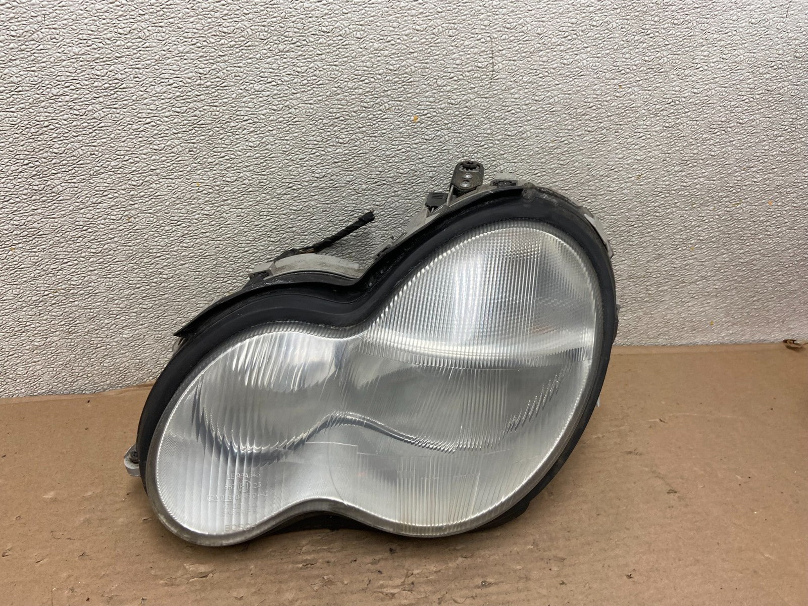 2001-2004 Mercedes-Benz C Class Halogen Left Driver Headlight Oem AB0165 DW0