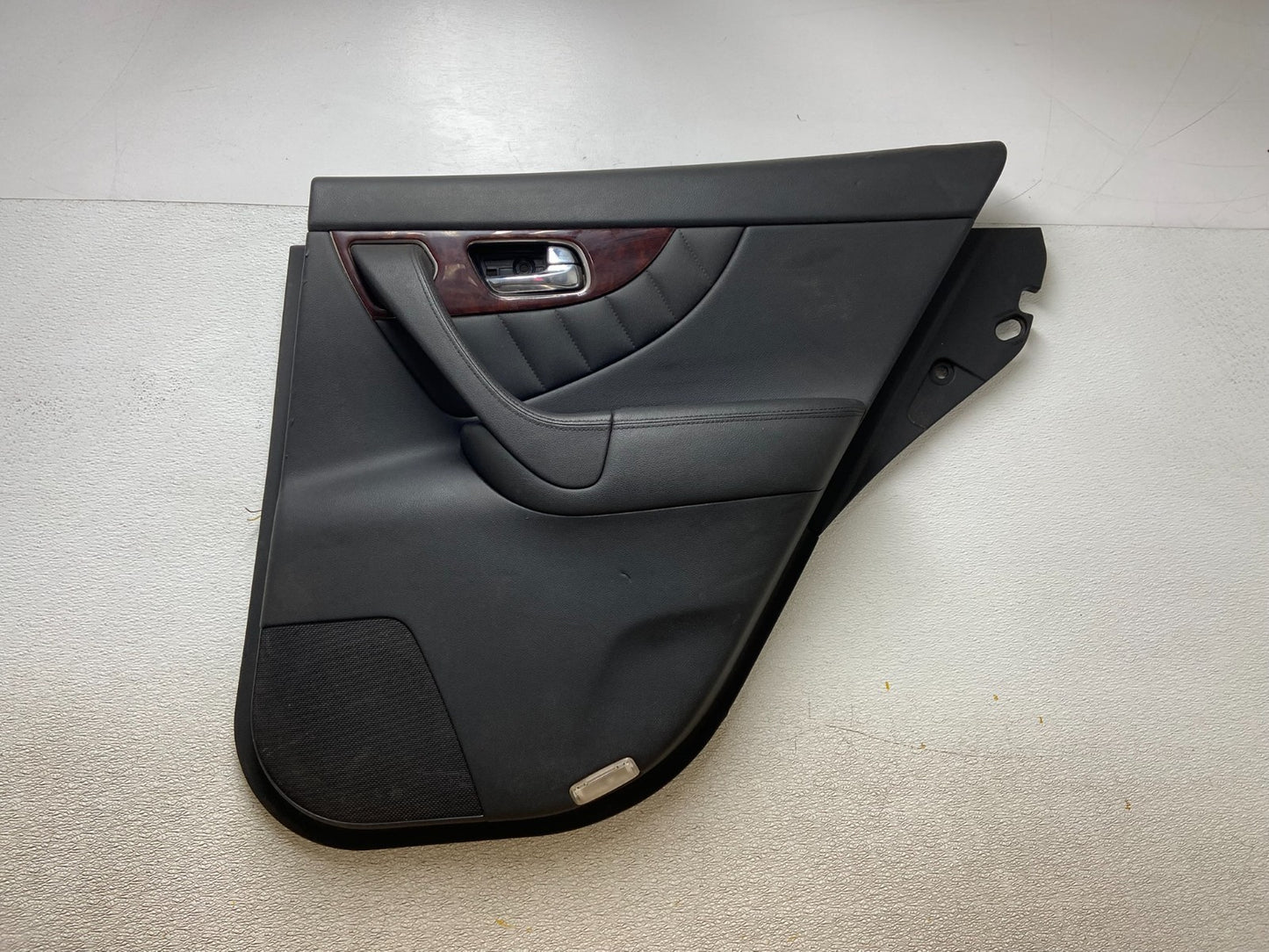 2009 to 2011 Infiniti FX35 Rear Right Passenger Side Panel Door Z79800
