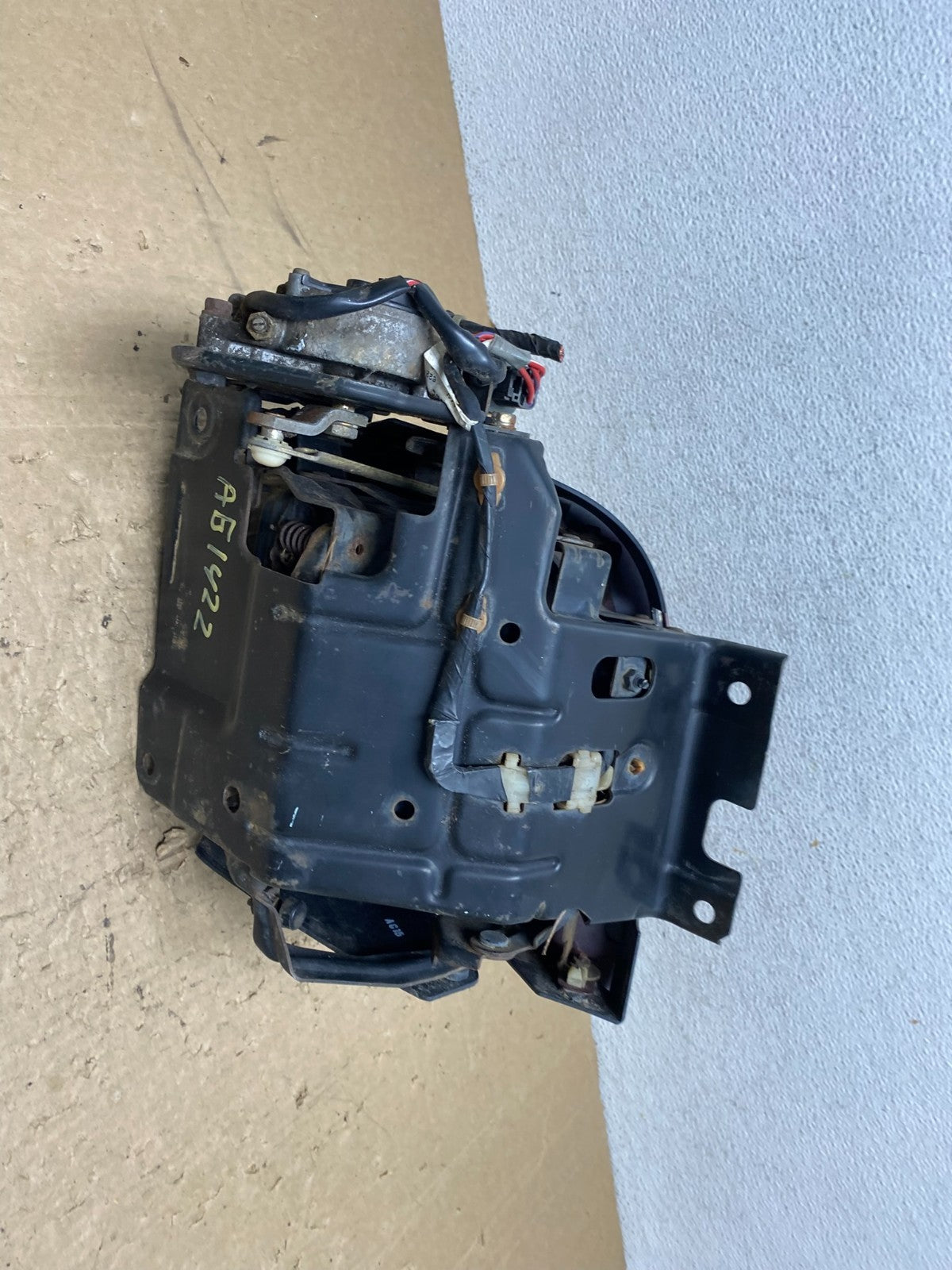 1991 to 1993 Mitsubishi 3000GT Right Passenger Headlight W Motor AG1422 DG6