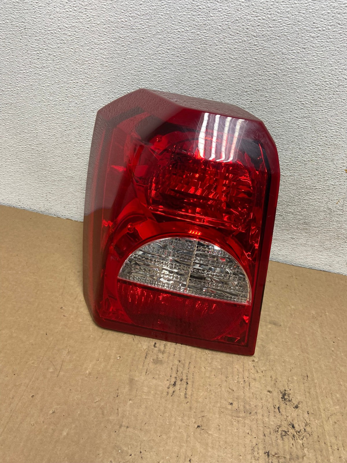 2008 2009 2010 2011 2012 Dodge Caliber Tail Light Left Driver Side AG2268 LK0
