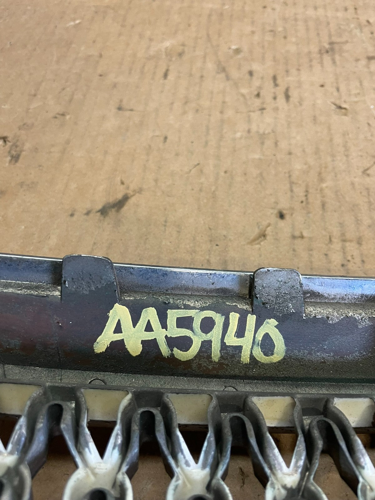 2007 to 2011 Hyundai Veracruz Chrome Grille Grill OEM AA5940 DG8