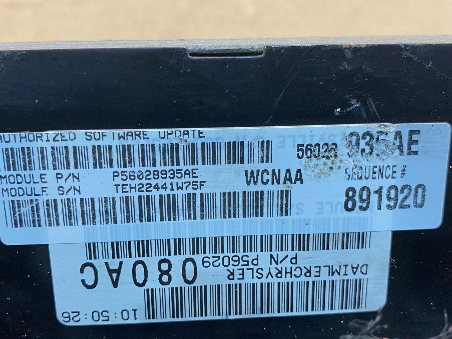 2010 to 2012 Lincoln MKT Blind Spot Control Module Radar Computer AE2218 DG2