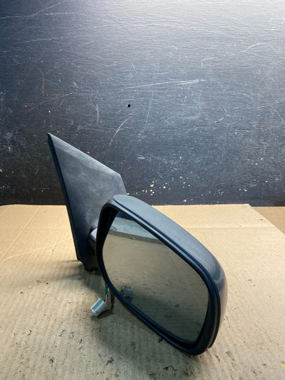 2006 to 2011 Toyota Yaris Right Passenger  RH Side View Door Mirror Z0623 MS10