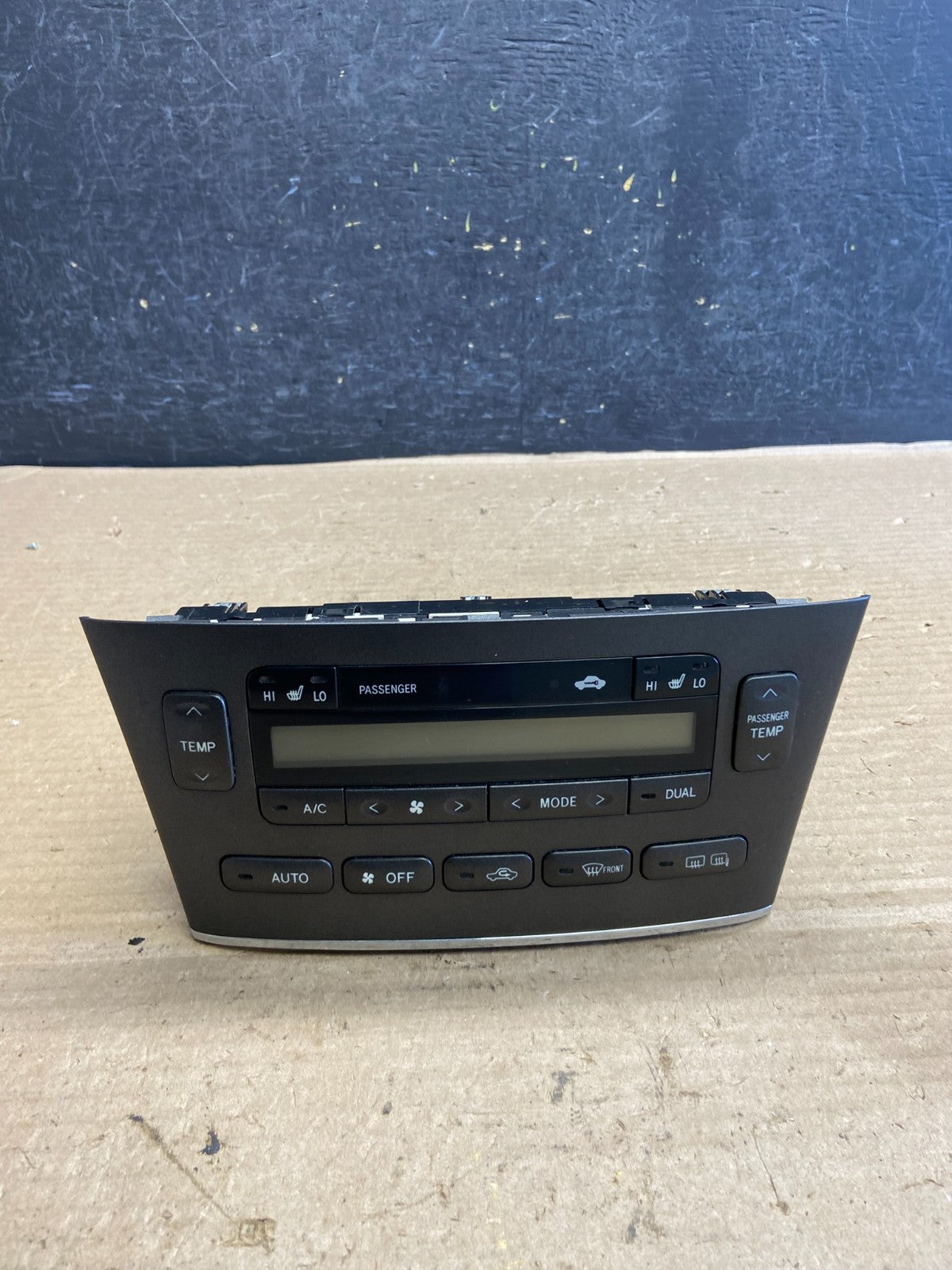2002 - 2003 Lexus ES300 Center Dash A/C AC Heater Climate Control Unit AH3830 DG0
