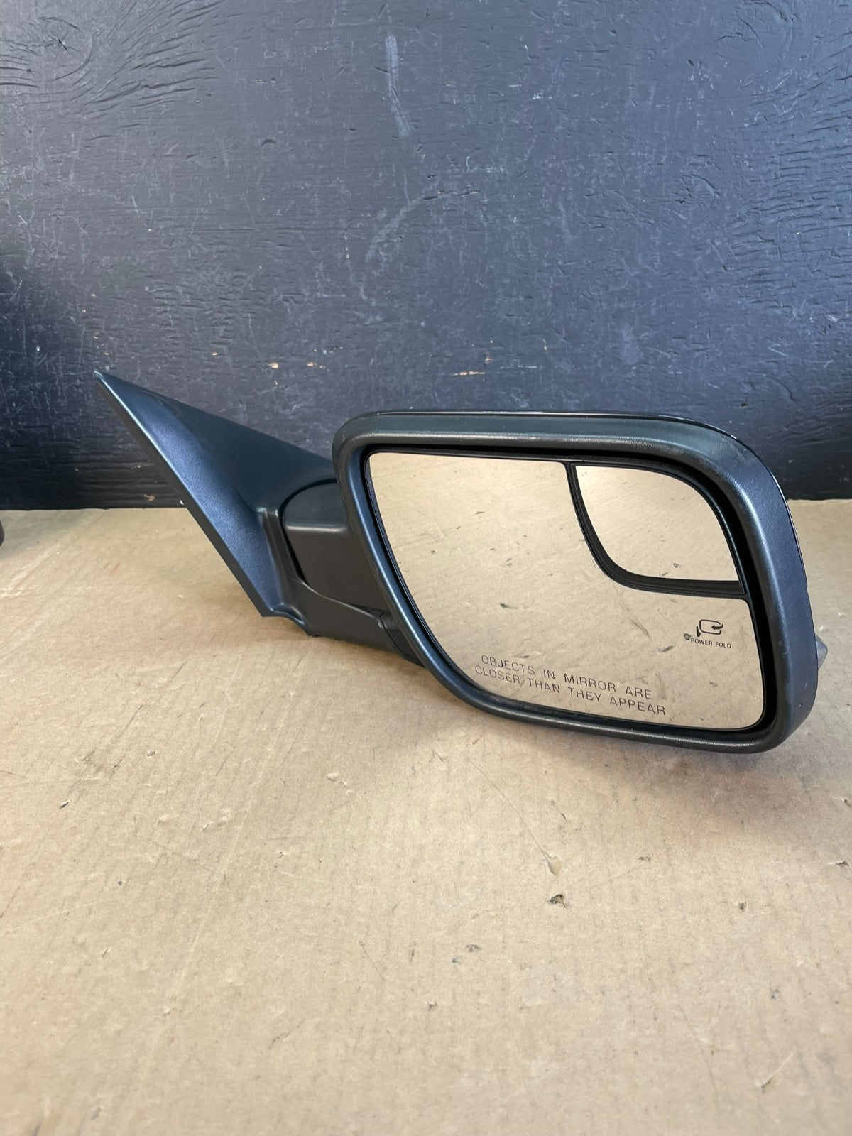 2011 to 2015 Ford Explorer Right Passenger View Door Mirror AD5598 DW2
