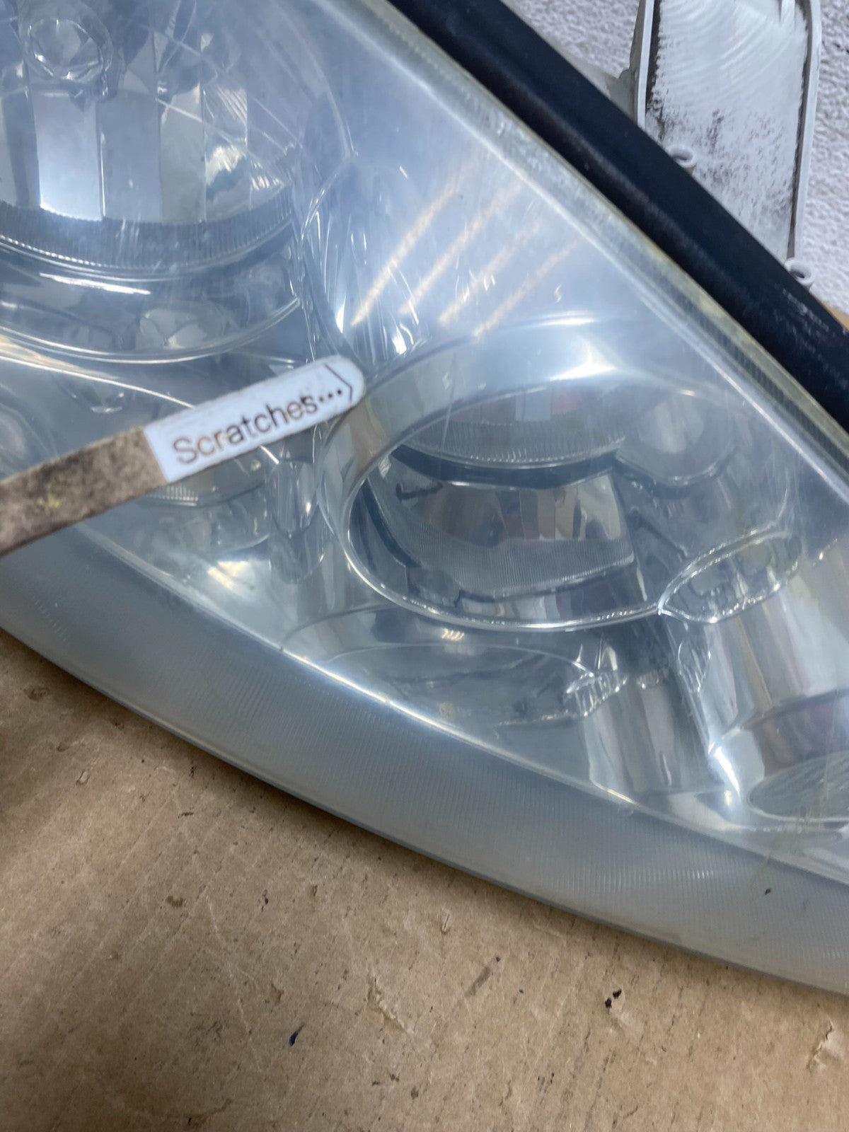 2005 to 2006 Toyota Camry Right Passenger RH Halogen Headlight AF9598 DW3