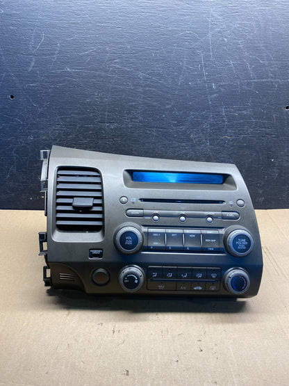 2006 - 2011 Honda Civic Radio AM/FM Climate Control Air Vent Bezel AI7211 DW0