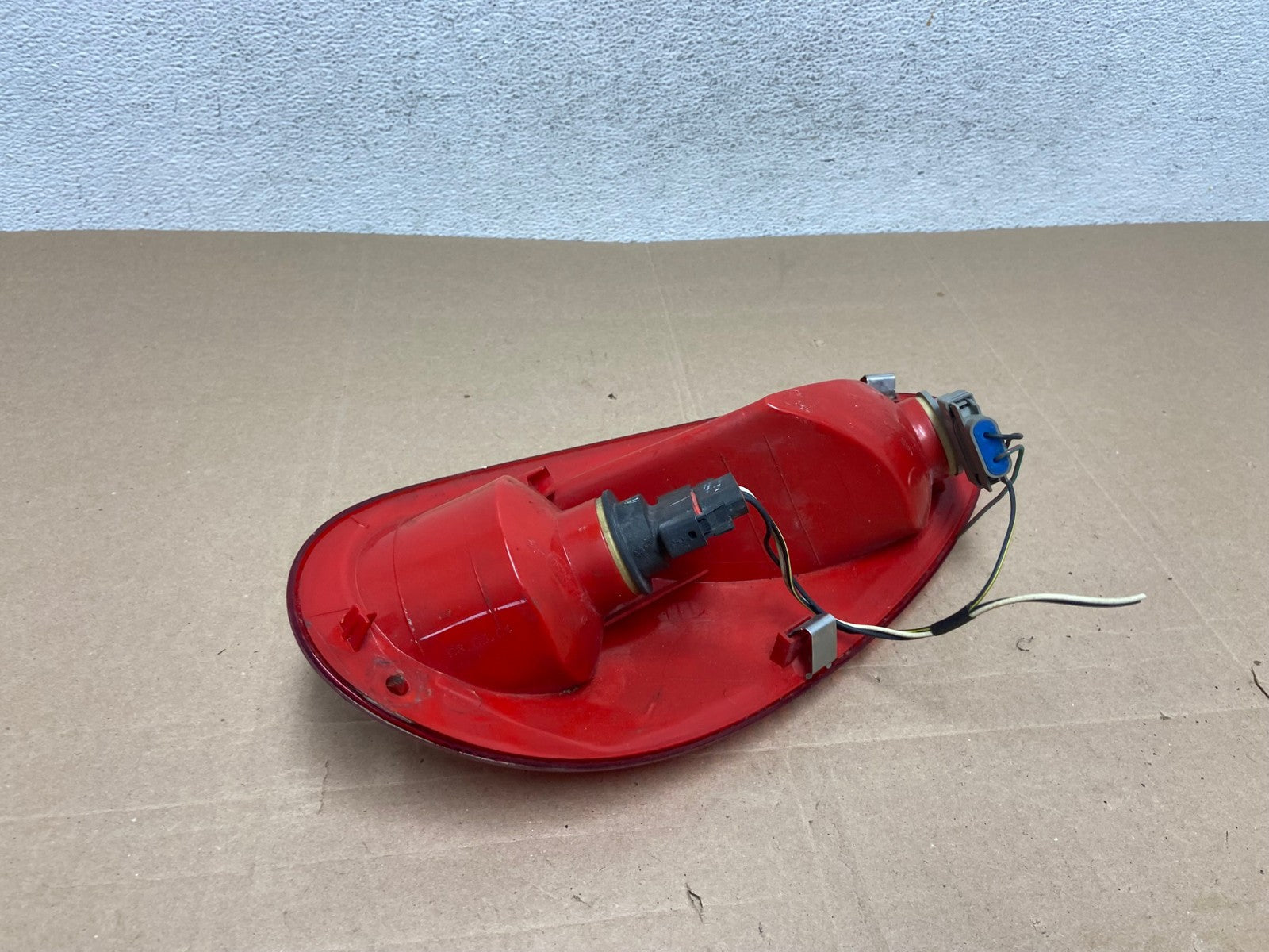 2001-2005 Chrysler PT Cruiser Left Driver LH Side Tail Light AC3154 DW5