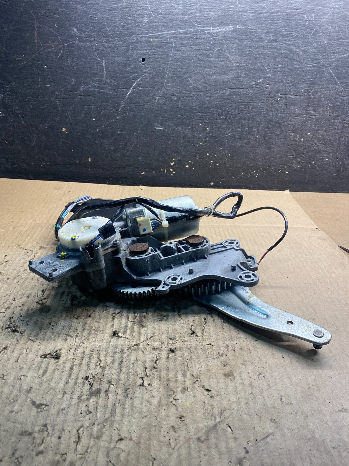 2007 2008 Acadia Enclave Escalade Suburban Liftgate Door Module Motor Z5034 DG0