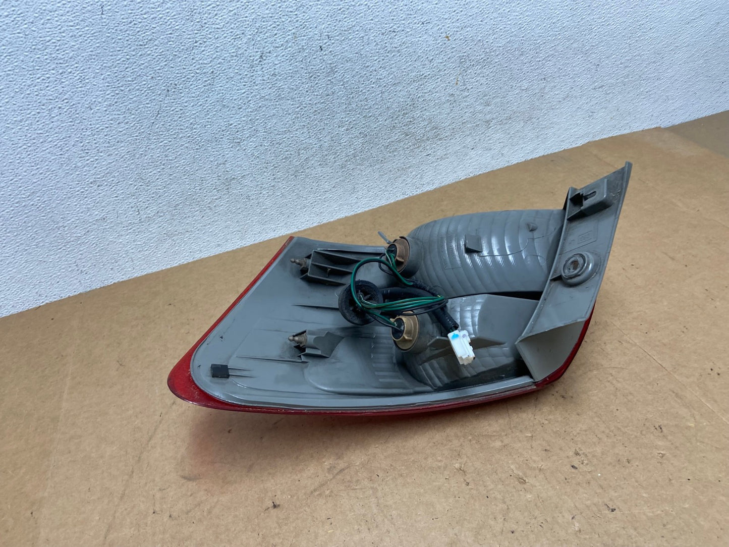 2008 to 2015 Nissan Rogue Left Driver Lh Side Tail Light AE3210 LK4