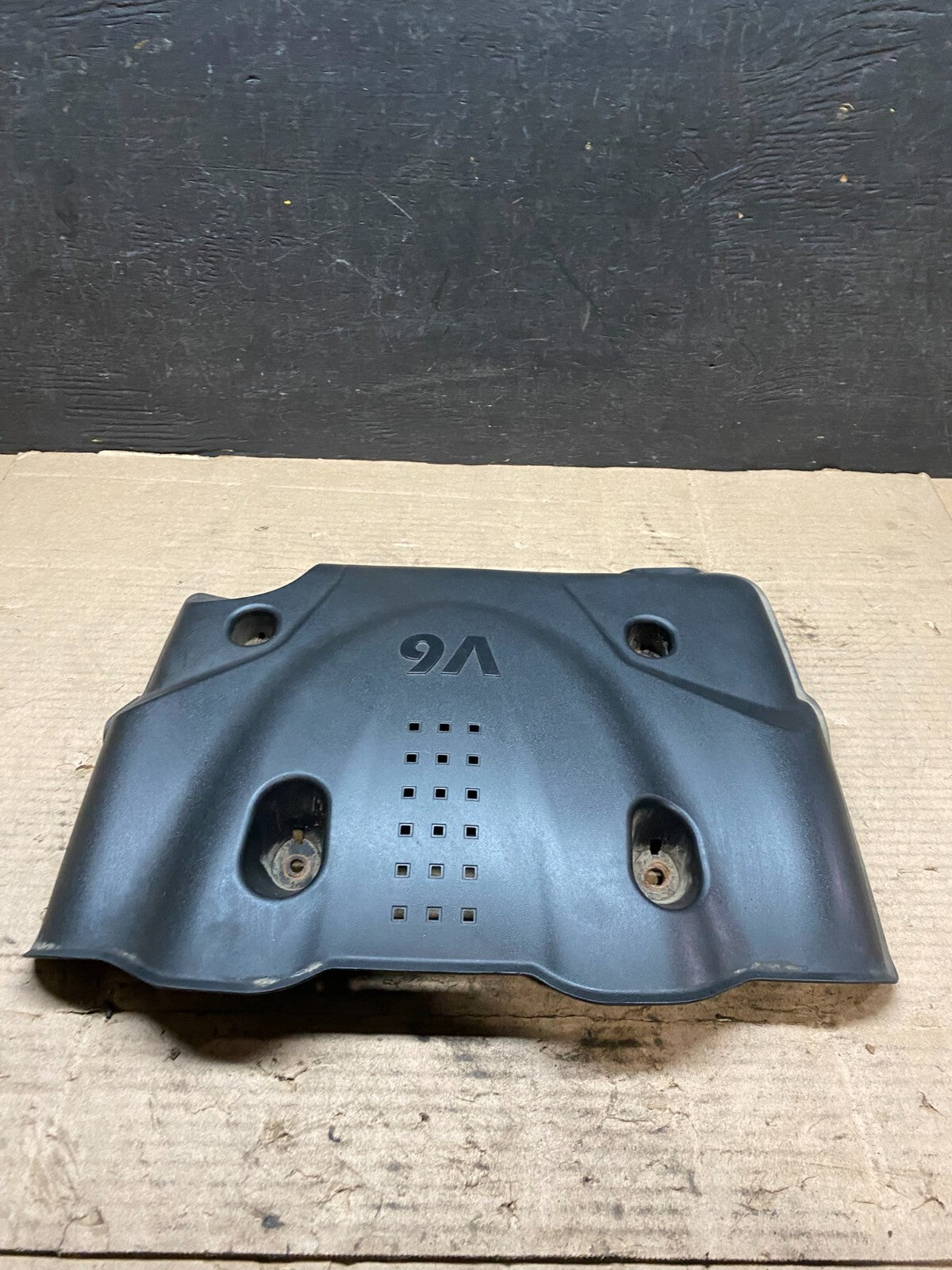 2008 - 2010 Hyundai Tucson Kia Sportage Engine Motor Cover G8185 R1