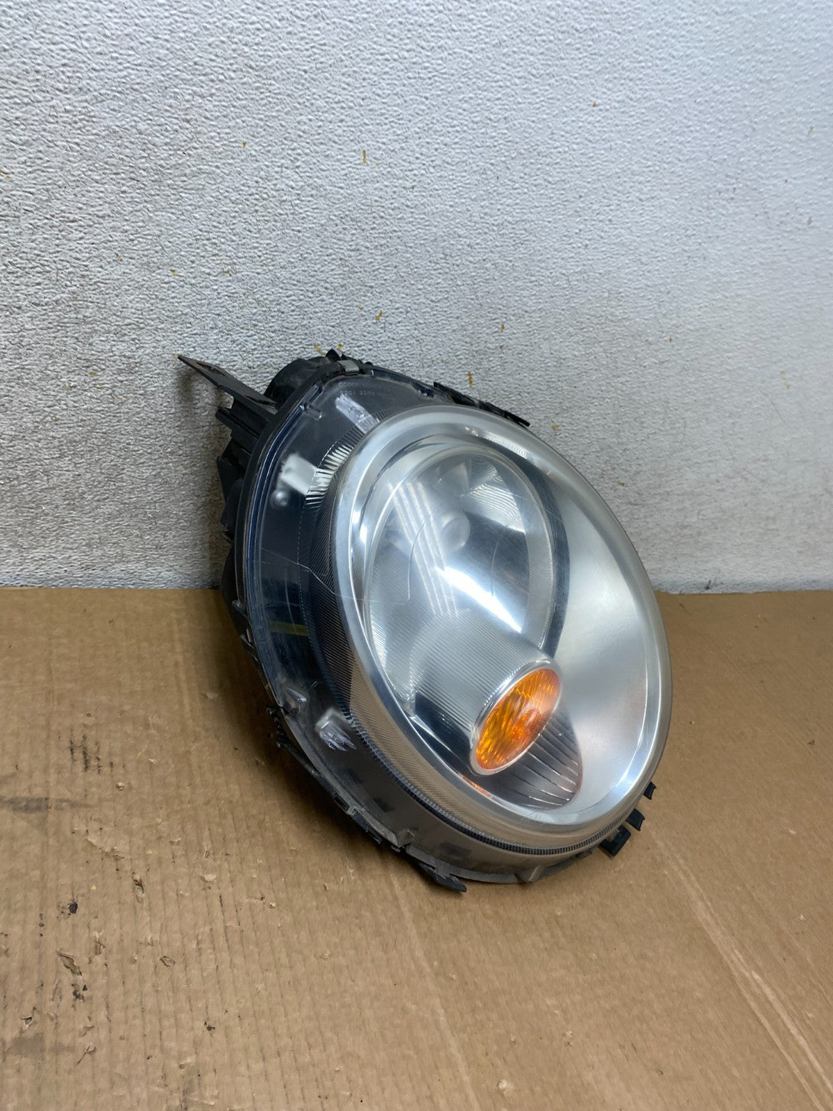 2007 to 2013 Mini Cooper Right Passenger RH Side Headlight Halogen AI8818 DW2