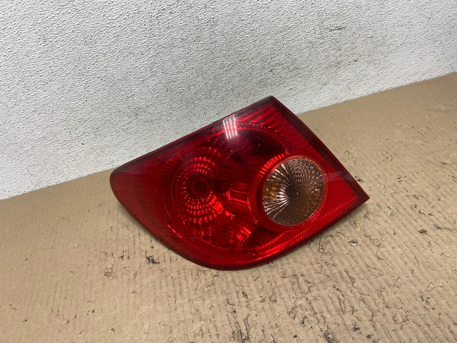 2005 to 2008 Toyota Corolla Left Driver Lh Side Tail Light AF7174 LK0