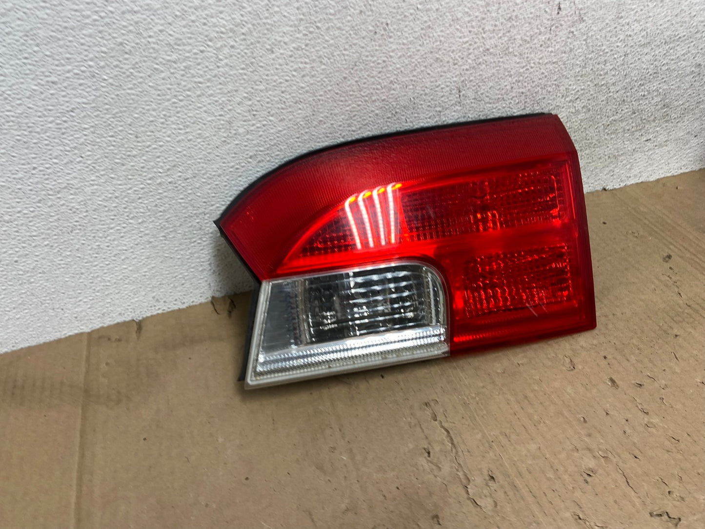 2010 - 2017 GMC Terrain Tail Light Inner Right Passenger Rh AE9167 LK2