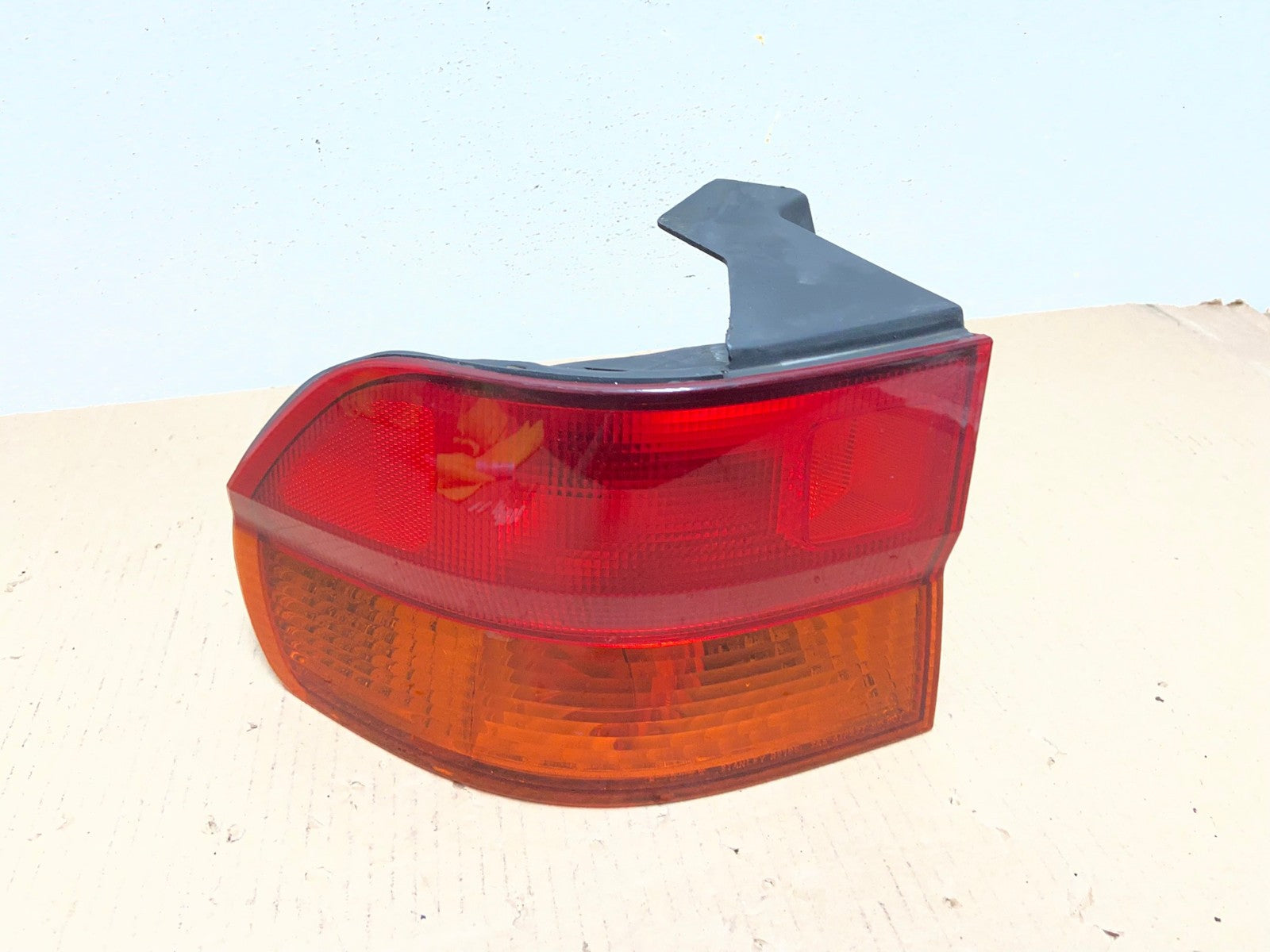1999 2000 2001 Honda Odyssey Left Driver LH Side Tail Light AE7272 LK0