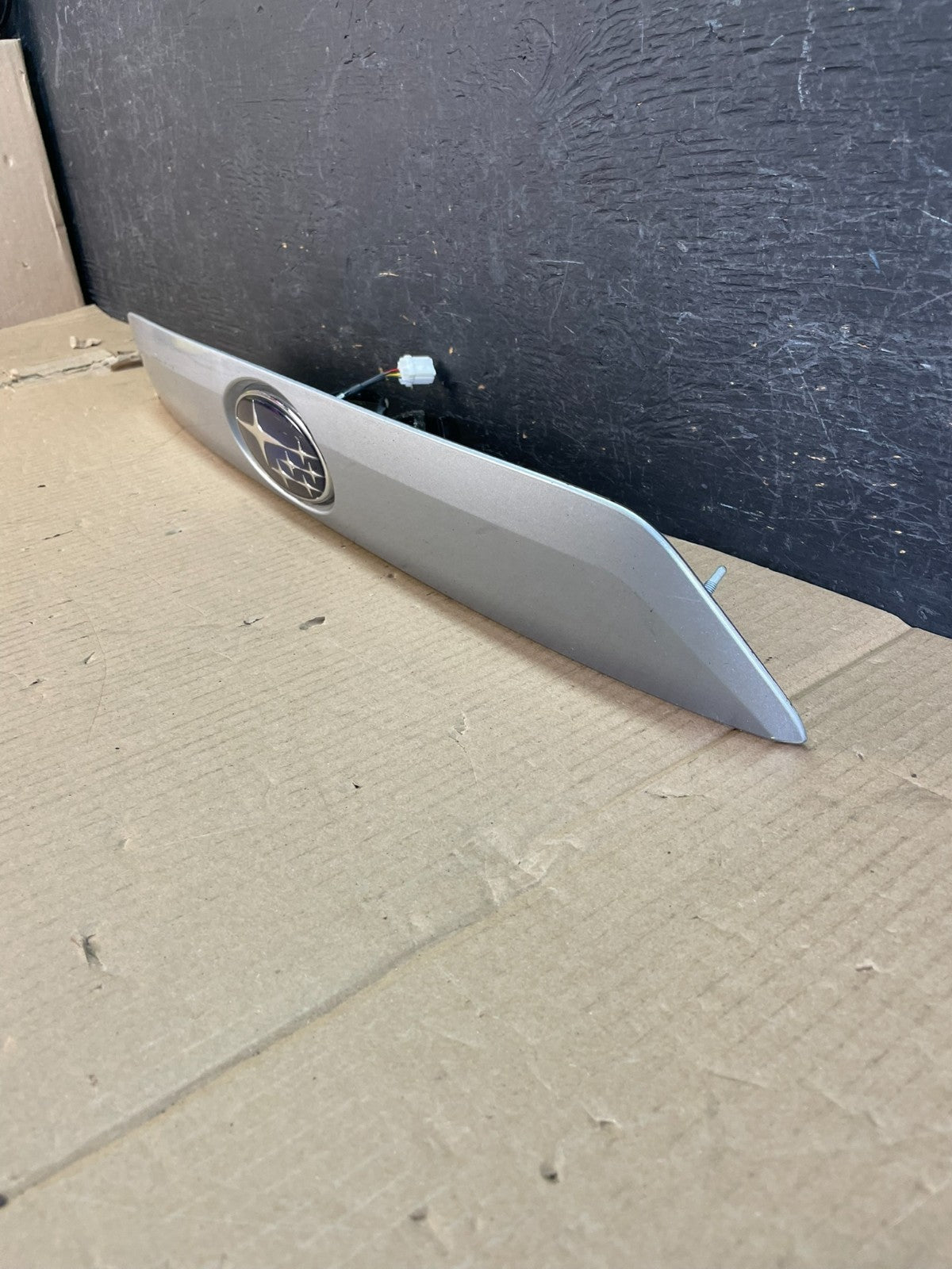 2017 - 2021 Subaru Impreza Rear Liftagte Molding Garnish ae3679 DG1