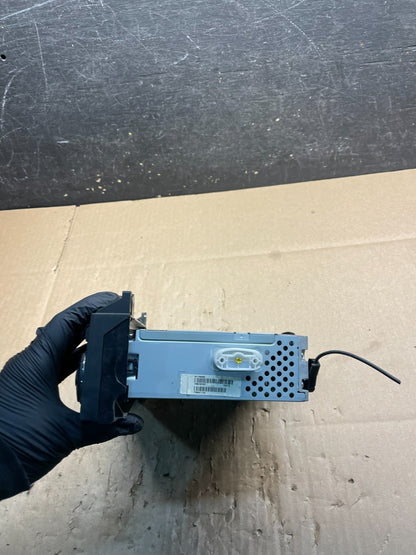 2007-2009 Mercedes Dodge Sprinter STEREO Radio OEM A 9068200786 W1323 PS2