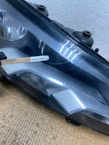 2012-2015 Volkswagen Passat Right Passenger RH Halogen Headlight AE2589 DW4