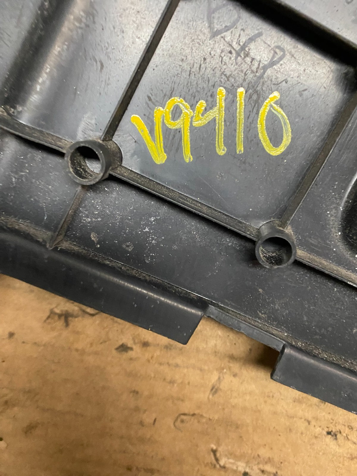 2006 to 2007 Toyota Highlander Hybrid Engine Motor Top Front Cover V9410 DG9