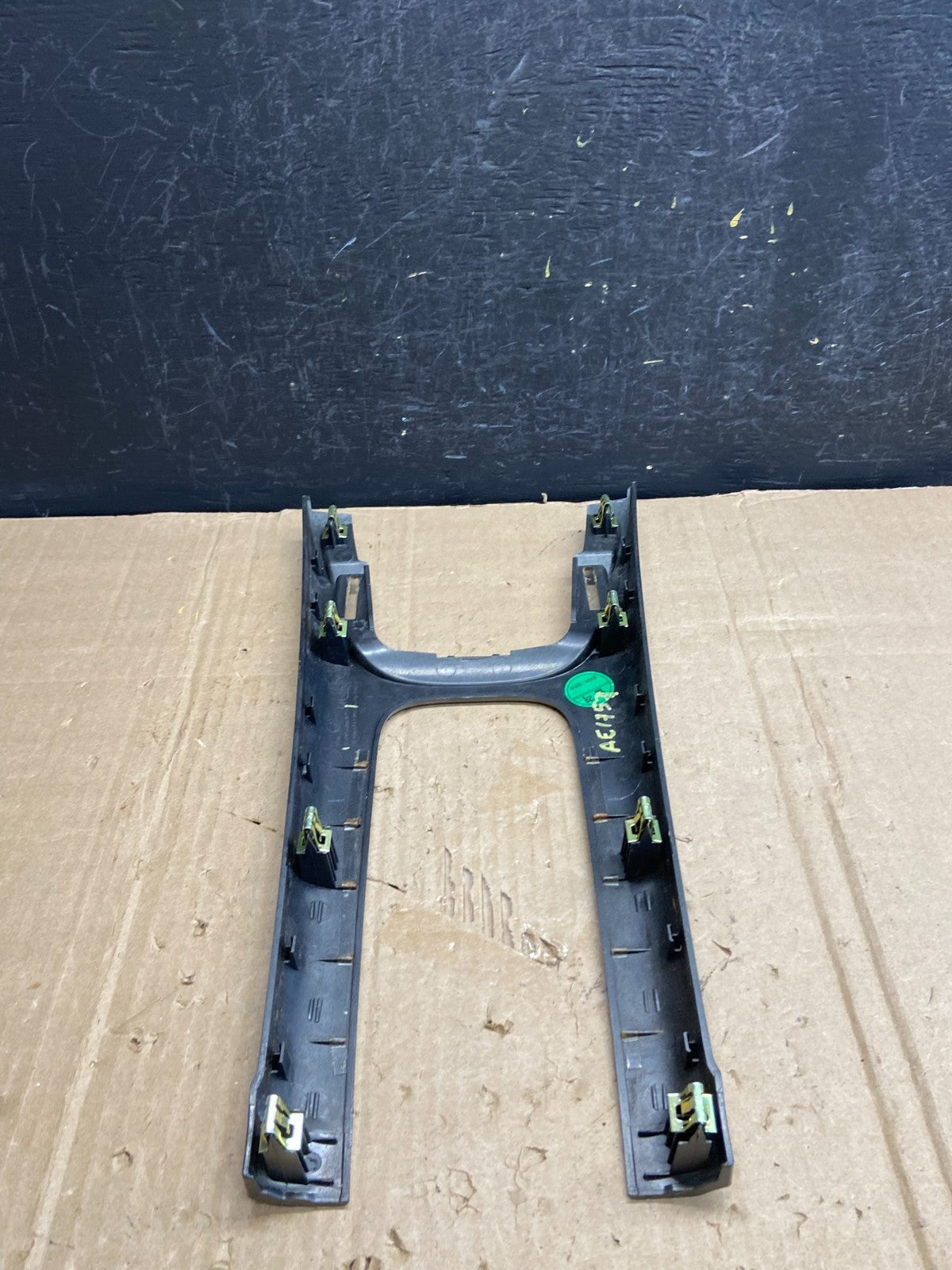 2013 2015 Chevrolet Malibu Center Floor Shifter Trim Bezel AE1757 DG3