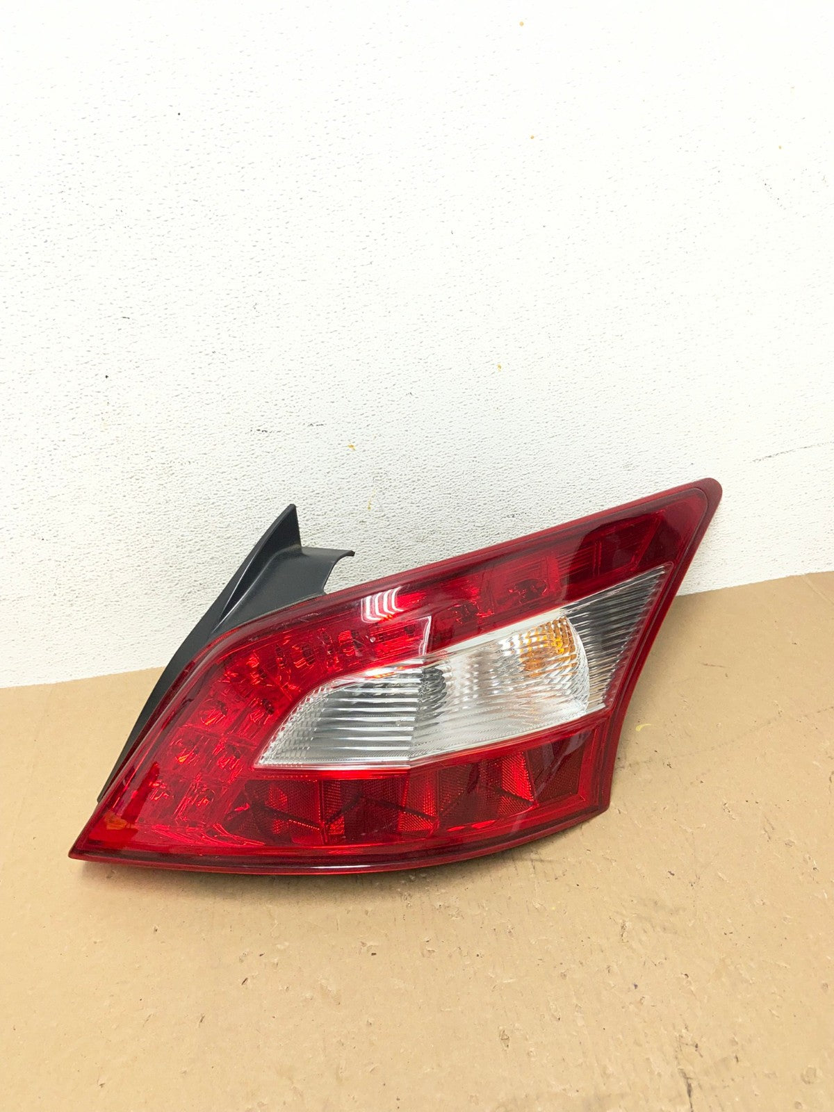 2009 2010 2011 Nissan Maxima Right Passenger RH Side Tail light AD7740 LK0