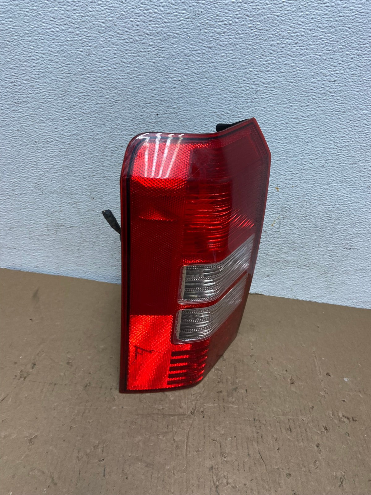 2008 to 2016 Jeep Patriot Left Lh Driver Side Tail Light AD8109 LK2