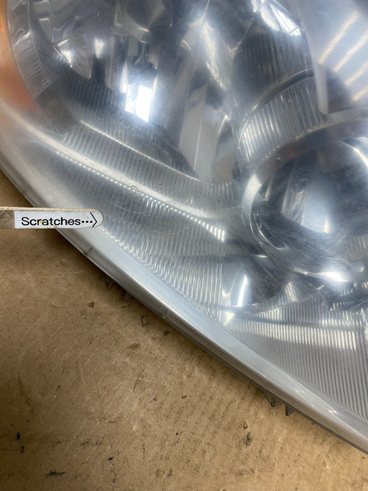 2009 - 2012 Toyota Rav4 Right Passenger RH Side Headlight Halogen AC1846 DW3