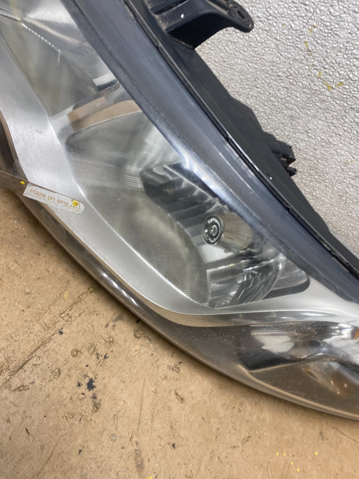 2010 to 2013 Kia Forte Koup Left Driver LH Halogen Headlight OEM X7020 DW6