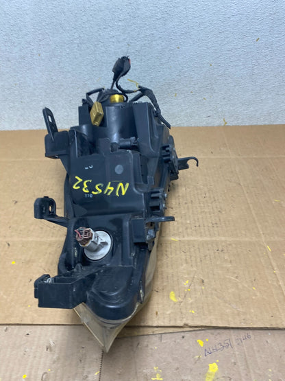 2011 to 2014 Nissan Murano Headlight Right Passenger Rh Halogen N4532 DW7